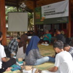 Cegah Cyberbullying dan Jaga Kesehatan Jiwa Remaja, FIKK UNY Gelar Edukasi Digital Positif di Kampung Emas Seyegan